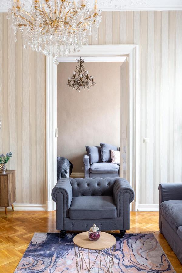 Luxury Central Home Next To The New York Cafe Budapest Ngoại thất bức ảnh