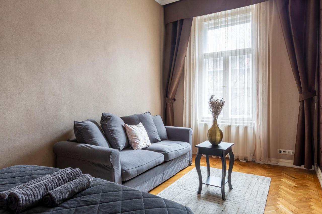 Luxury Central Home Next To The New York Cafe Budapest Ngoại thất bức ảnh