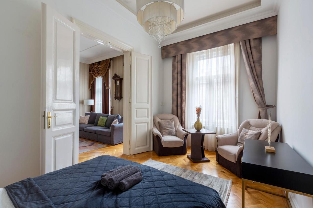 Luxury Central Home Next To The New York Cafe Budapest Ngoại thất bức ảnh
