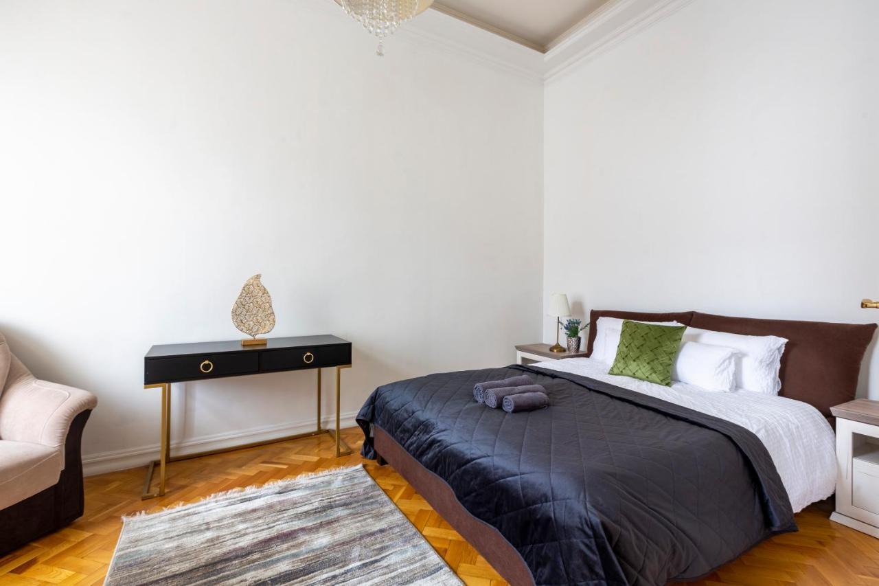 Luxury Central Home Next To The New York Cafe Budapest Ngoại thất bức ảnh